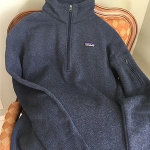 Patagonia woman’s XL quarter zip